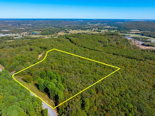 9 + Acres of Luxury Living in Vista : Southside : Independence County : Arkansas