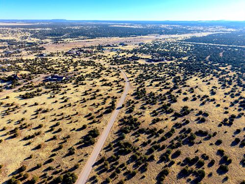 Prestigious White Mountain Lakes : Show Low : Navajo County : Arizona