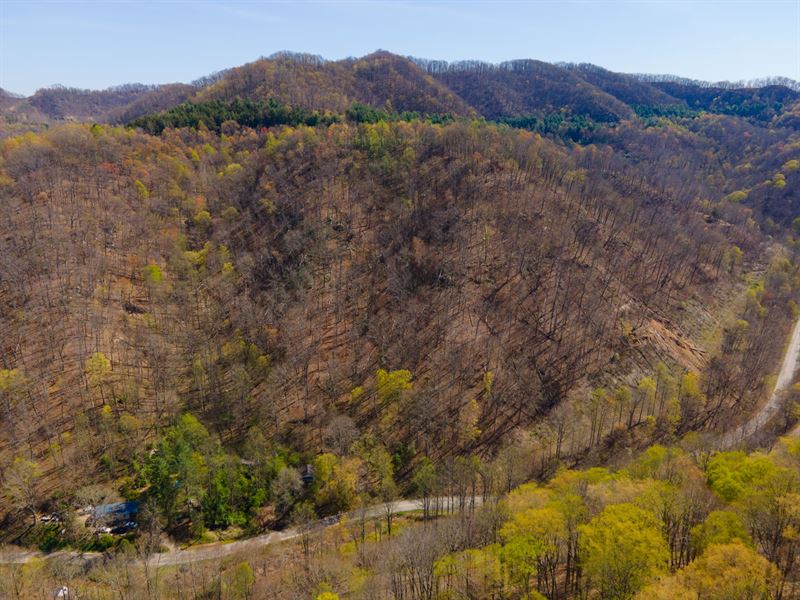 32.94 Acres in Buchanan County, VA : Grundy : Buchanan County : Virginia