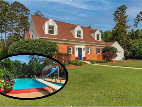 Stunning Cape Cod Home : West Plain : Howell County : Missouri