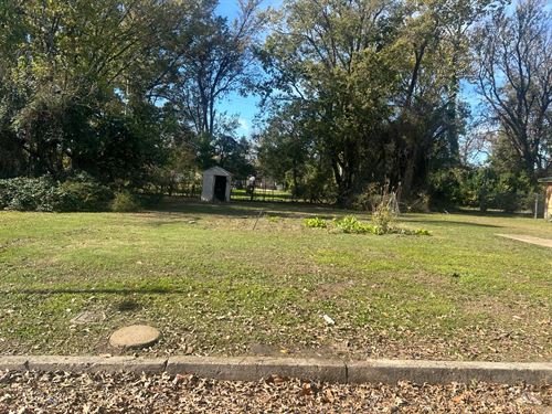 Beautiful Ready To Build Infill Lot : Clarksdale : Coahoma County : Mississippi