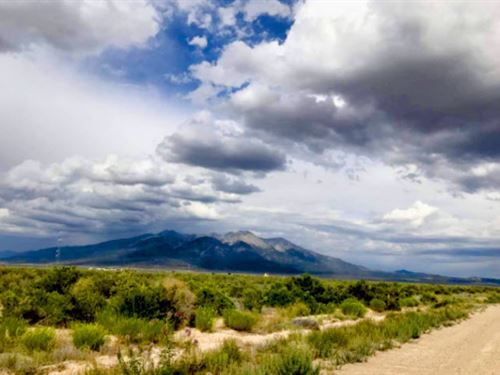 Amazing Mountain Views : Alamosa : Colorado
