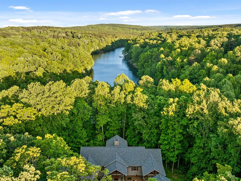 Home Plus 8+ Acres with Lake Access : Signal Mountain : Sequatchie County : Tennessee