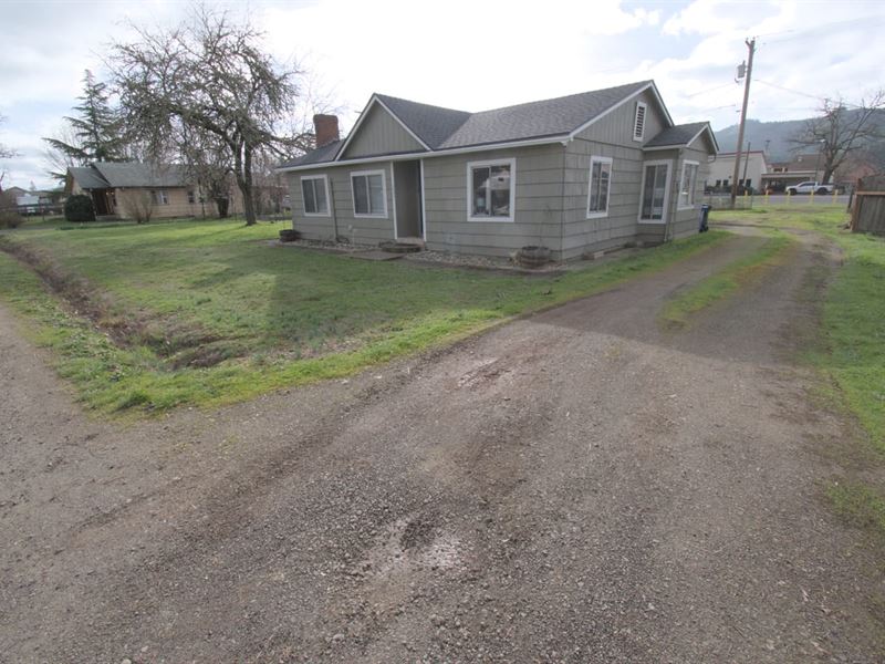 220 E First Ave, Sutherlin, Or, BI : Sutherlin : Douglas County : Oregon