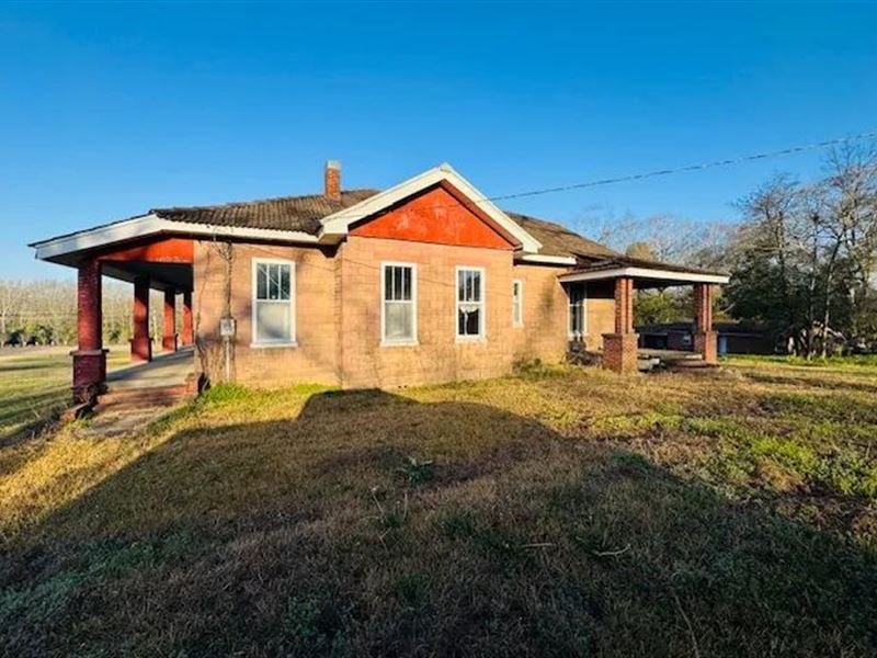 House On Avenue A / McComb MS / Pik : McComb : Pike County : Mississippi