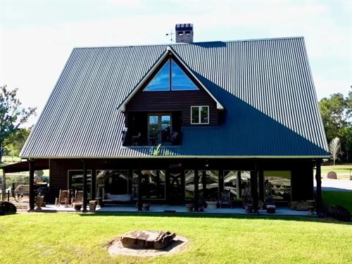 Hunting Lodge With Waterfall in Wil : Woodville : Wilkinson County : Mississippi