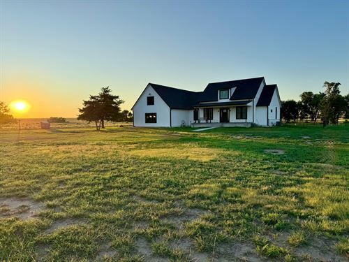 Rural Luxury Syracuse, Ks, 47 Acres : Syracuse : Hamilton County : Kansas