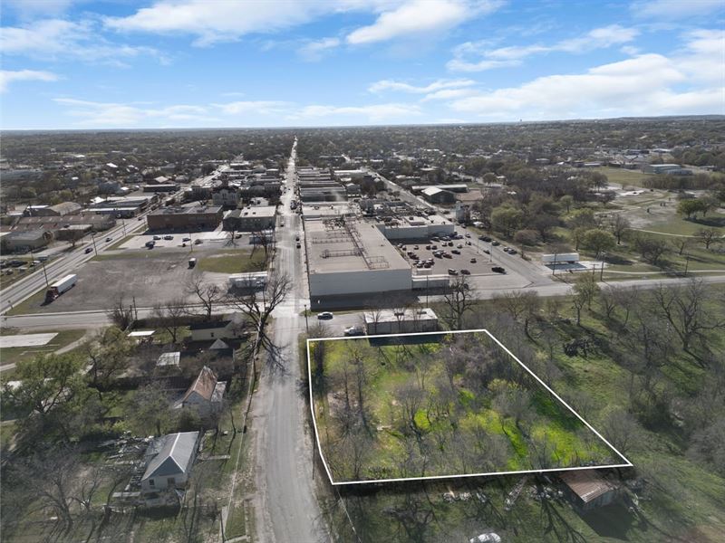 Vacant Lots in Downtown Lampasas : Lampasas : Lampasas County : Texas