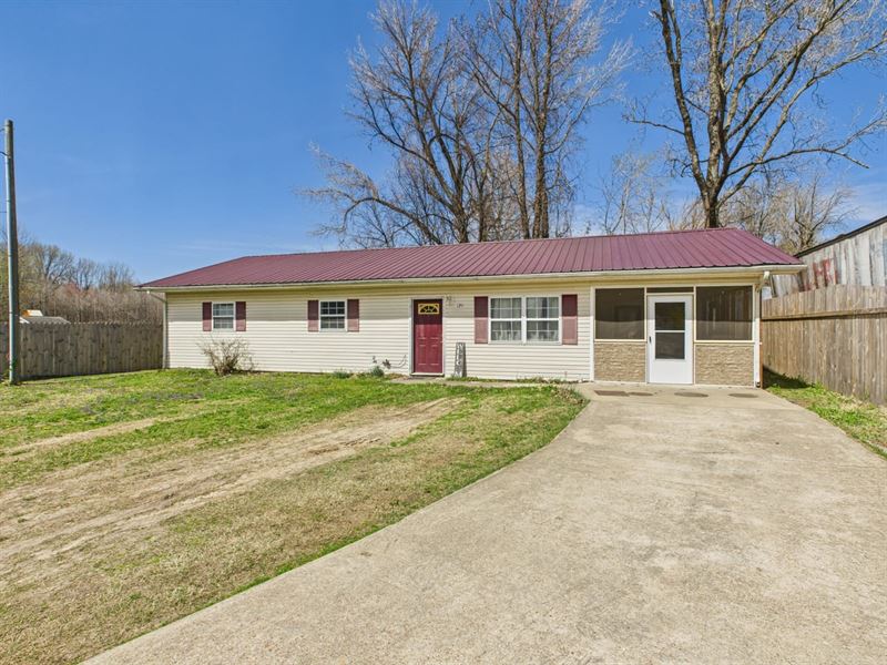 3 Bed, Ranch-Style Home for Sale : Poplar Bluff : Butler County : Missouri