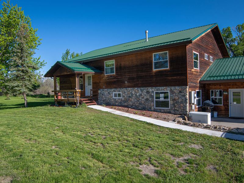 Harris Retreat : Big Timber : Sweet Grass County : Montana