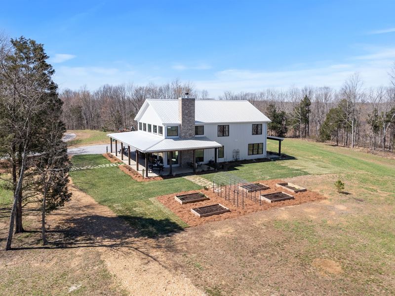 Bell Farm Estate : Vanleer : Dickson County : Tennessee