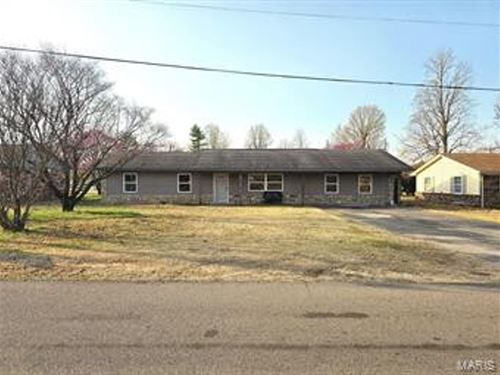 Beautifully Renovated 4-Bed, 4.5-Ba : Malden : Dunklin County : Missouri