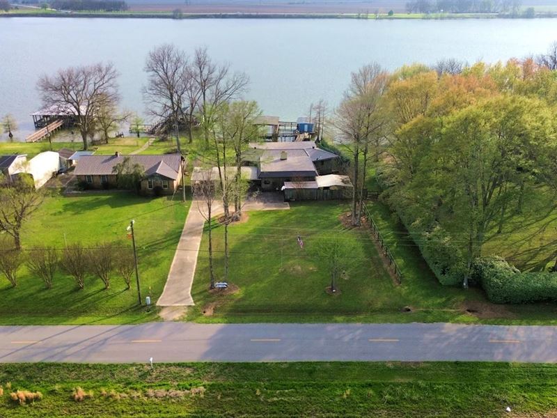 Lake House in Chicot County At 1181 : Lake Village : Chicot County : Arkansas