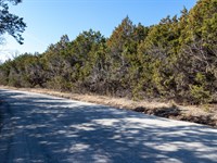 .32 Acre Lot, Charm of The Ozark : Kissee Mills : Taney County : Missouri
