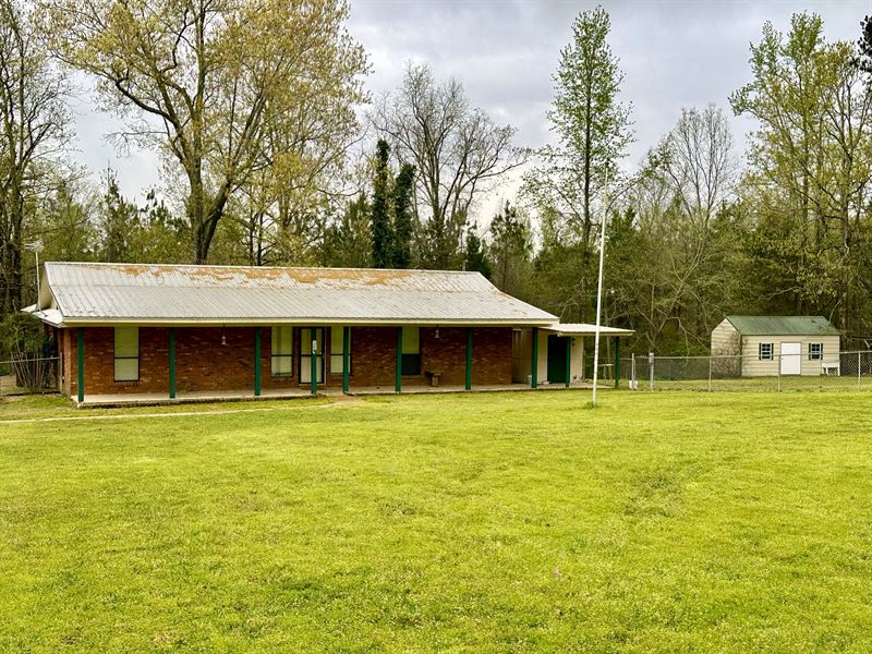 A Home On 1 Acre in Choctaw County : Ackerman : Choctaw County : Mississippi