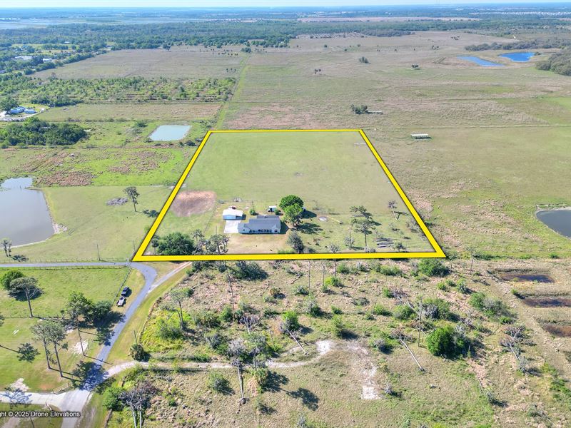Quaint Country Homestead : Wimauma : Hillsborough County : Florida