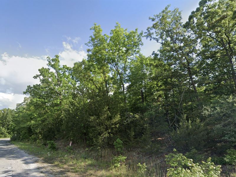 Own 200 ft From Diamond Lake : Horseshoe Bend : Izard County : Arkansas