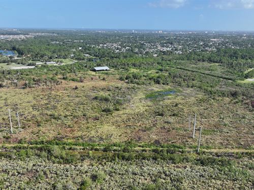574 Acres, I-95 and Barton Blvd : Rockledge : Brevard County : Florida