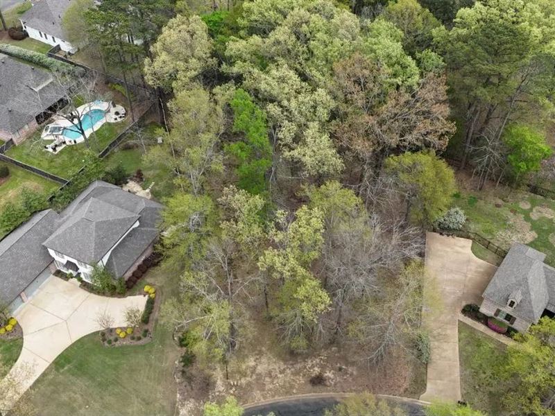 .7 Acre Lot in Madison County : Madison : Madison County : Mississippi