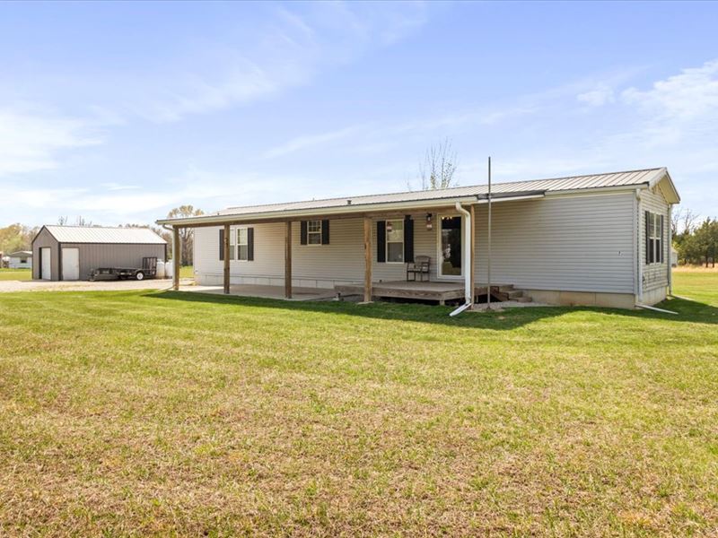 Ranch Style Home in Moody, MO : Moody : Howell County : Missouri