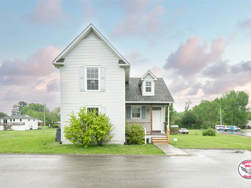 Home & 0.30+/- Acre Lot : Cookeville : Putnam County : Tennessee
