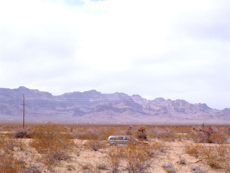 Residential Desert with No HOA Fees : Kingman : Mohave County : Arizona