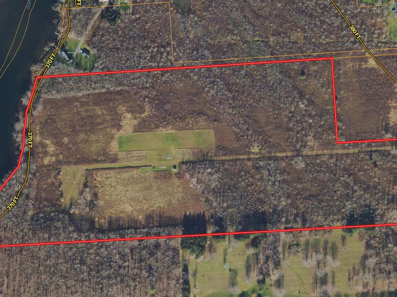 Large Acreage Riverfront Property : Clay : Onondaga County : New York