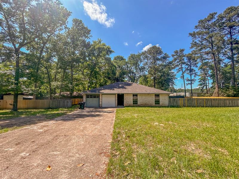 3644 Violet Lane, Rental : Huntsville : Walker County : Texas