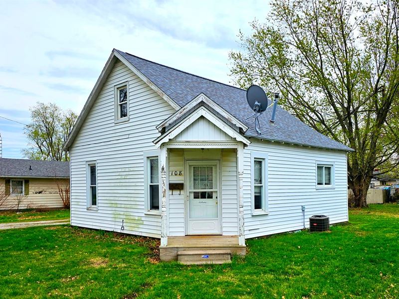 3 Bed 1 Bath Home for Sale Georgeto : Georgetown : Vermilion County : Illinois