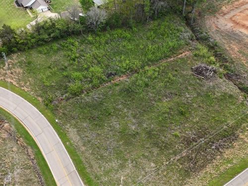 Henry Southern Dr / 5 Star Road 1 : Pontotoc : Mississippi