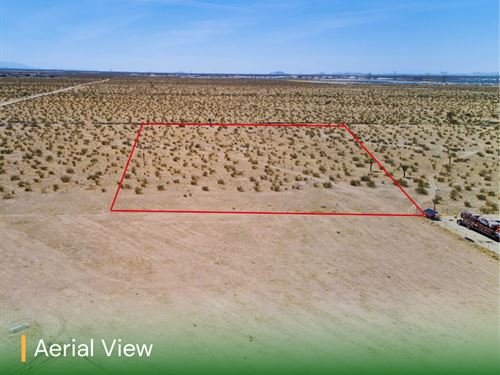 4.62 Acre Lot in Adelanto, CA : Adelanto : San Bernardino County : California
