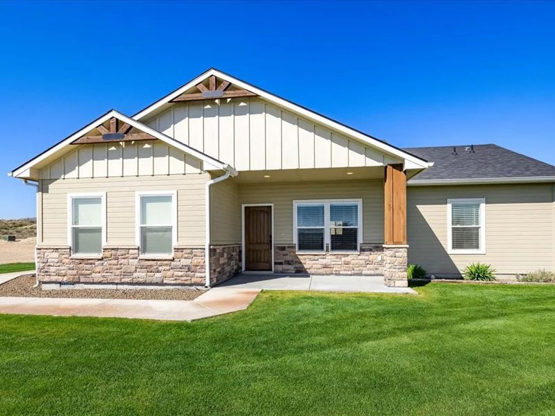 A Home On 2.275 Acres in Owyhee Cou : Melba : Owyhee County : Idaho