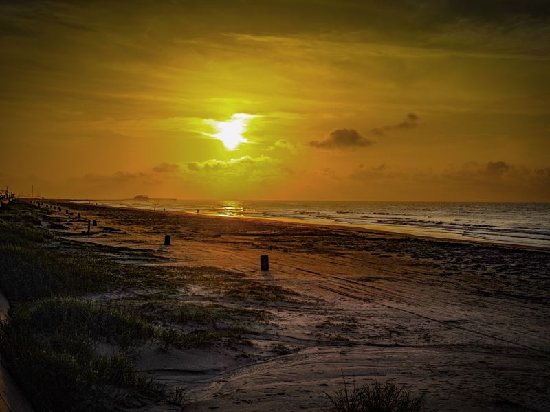 Make Offer, Oceanfront Lot, $249/Mo : Magnolia : Calhoun County : Texas