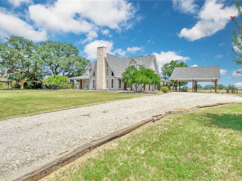 Modern Farmhouse on 67 Acres : Somerville : Burleson County : Texas