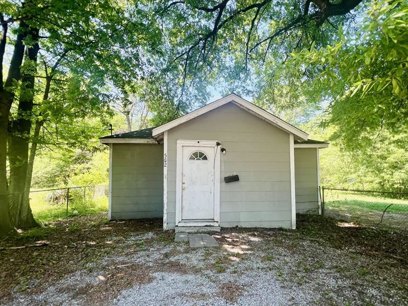 Investment Property in Bolivar Coun : Cleveland : Bolivar County : Mississippi