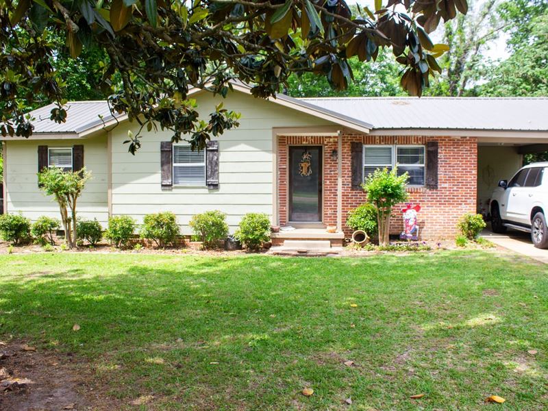 284 Hillcrest Road, West Point, MS : West Point : Clay County : Mississippi