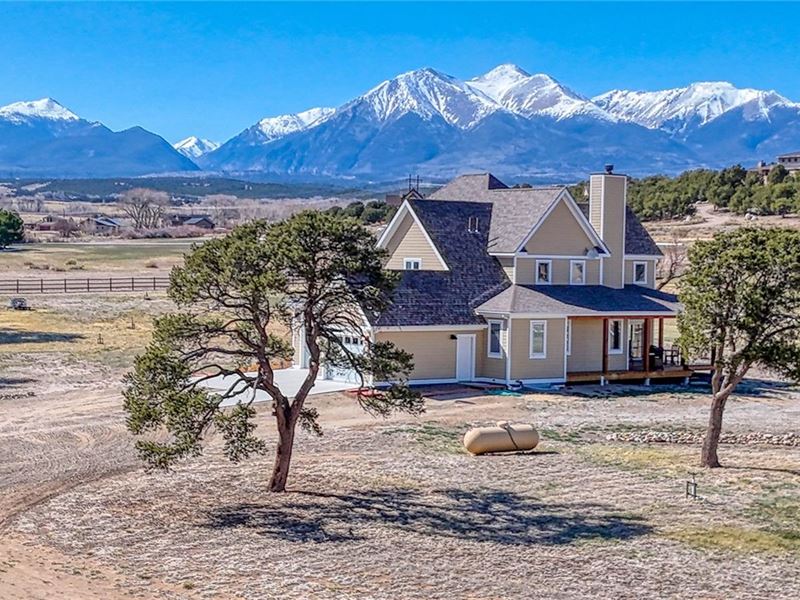 Beautiful Farm Style House : Salida : Chaffee County : Colorado