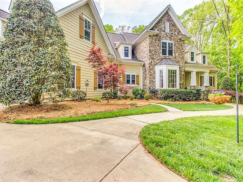 30 Acre Equestrian Estate, 2 Barns : Monroe : Union County : North Carolina