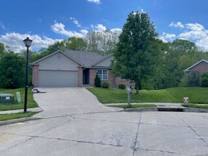 5300 Wood Lake CT : Columbia : Boone County : Missouri