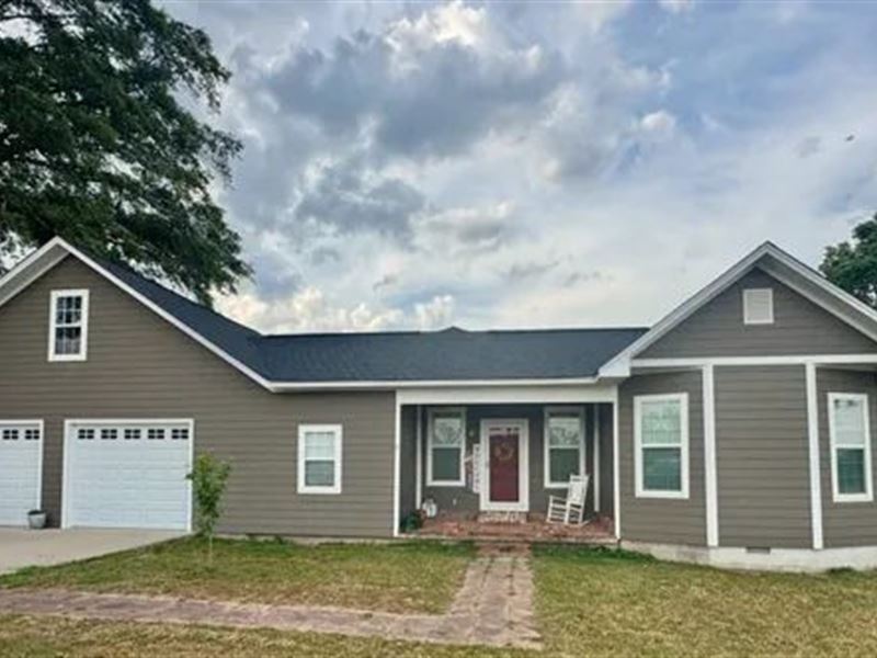 Home in Coahoma County At 590 Euban : Alligator : Coahoma County : Mississippi