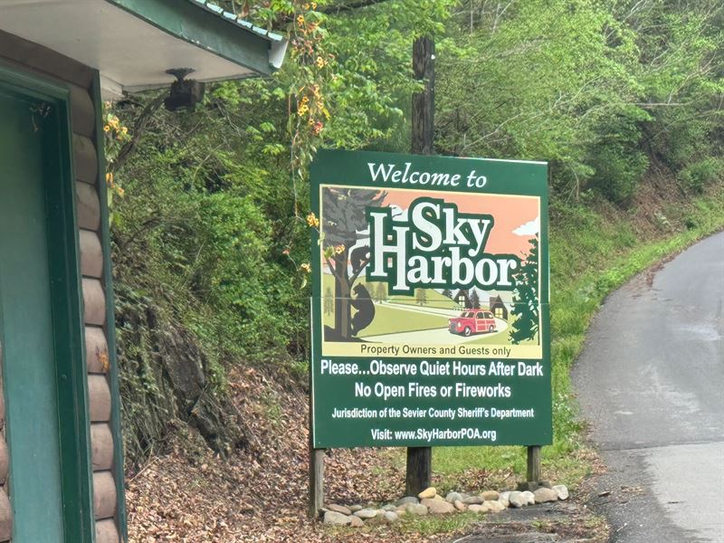 .32 Acre Lot in Sevier County, TN : Sevierville : Sevier County : Tennessee