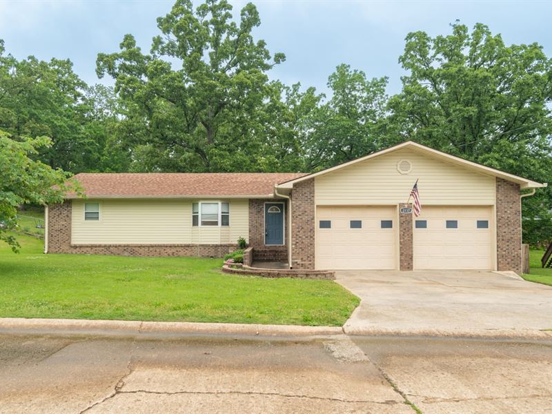 Beautifully Updated 3-Bed, 2-Bath : Poplar Bluff : Butler County : Missouri