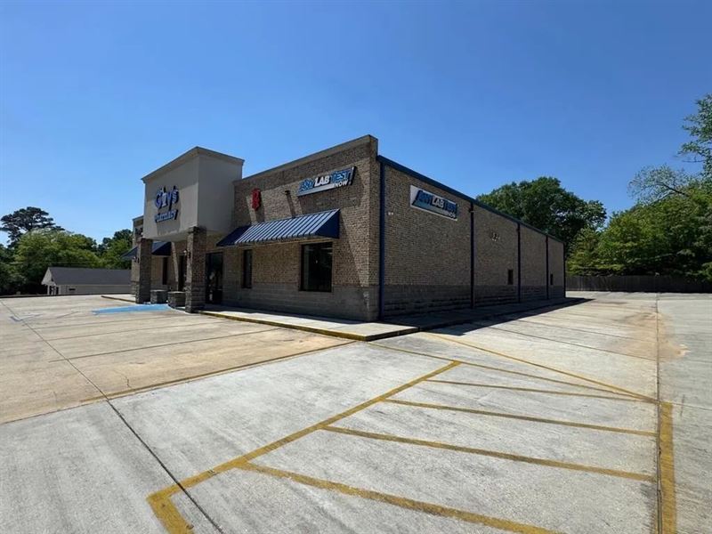 Excellent Commercial Property in Sw : Summit : Pike County : Mississippi