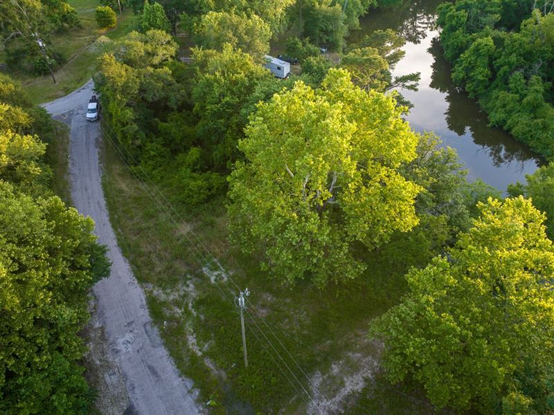 199 Fisherman's Trail, Huntsville : Huntsville : Walker County : Texas