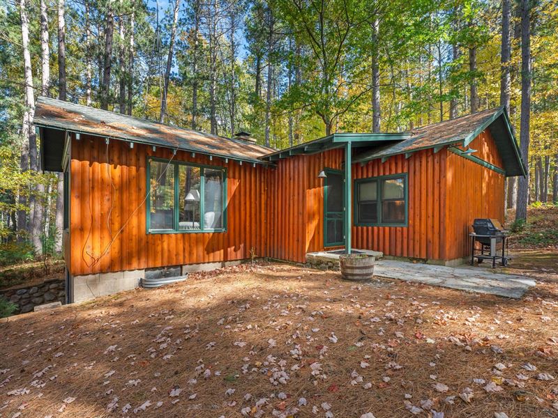 Stewart Lake Legacy Property : Plum Lake : Vilas County : Wisconsin
