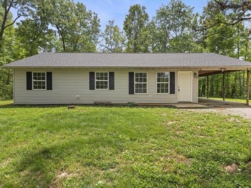 Spacious Home at The Edge of Town : West Plains : Howell County : Missouri