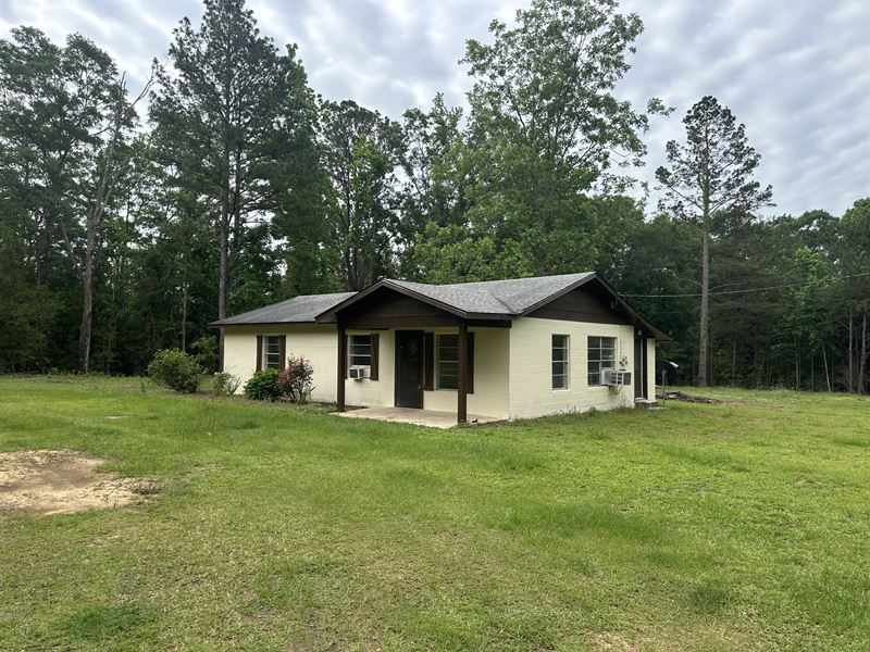 Grace House and 10 Acres : Georgiana : Butler County : Alabama