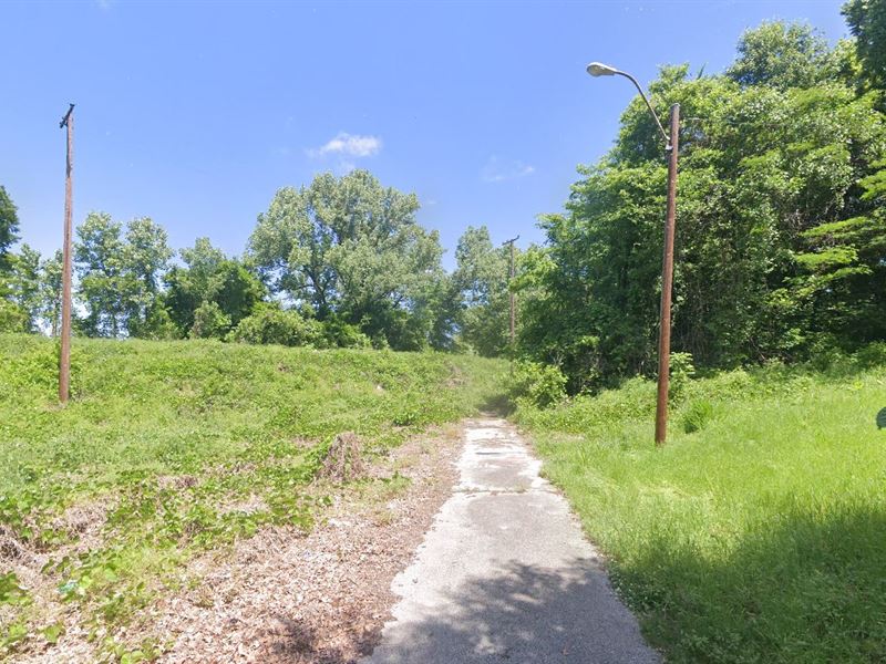 Over Half Acre Lot in Memphis Tenne : Memphis : Shelby County : Tennessee
