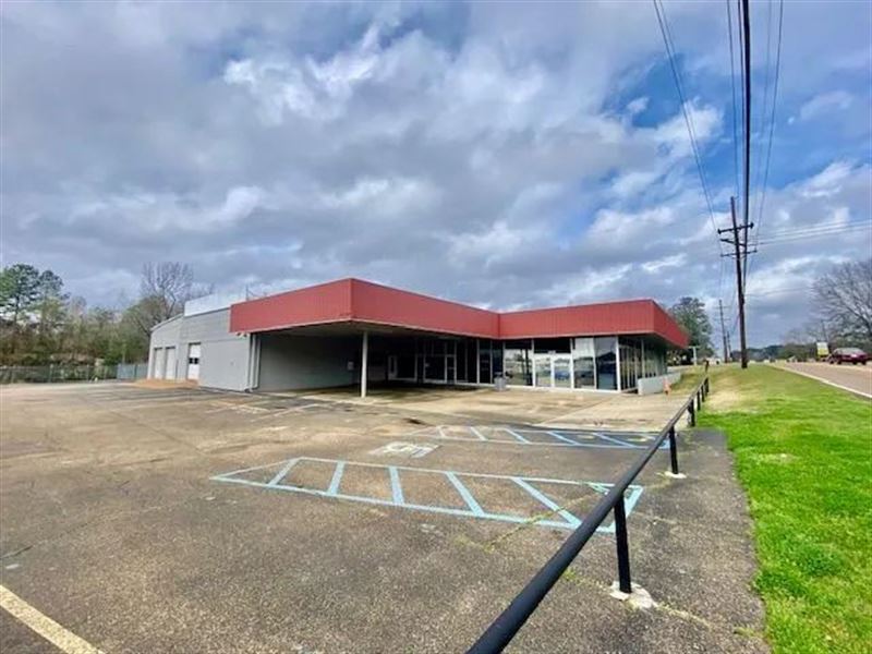 1030 Long Leaf Dr : McComb : Pike County : Mississippi
