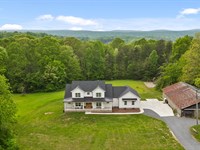 Farmhouse Set on 13 Acres : Signal Mountain : Hamilton County : Tennessee